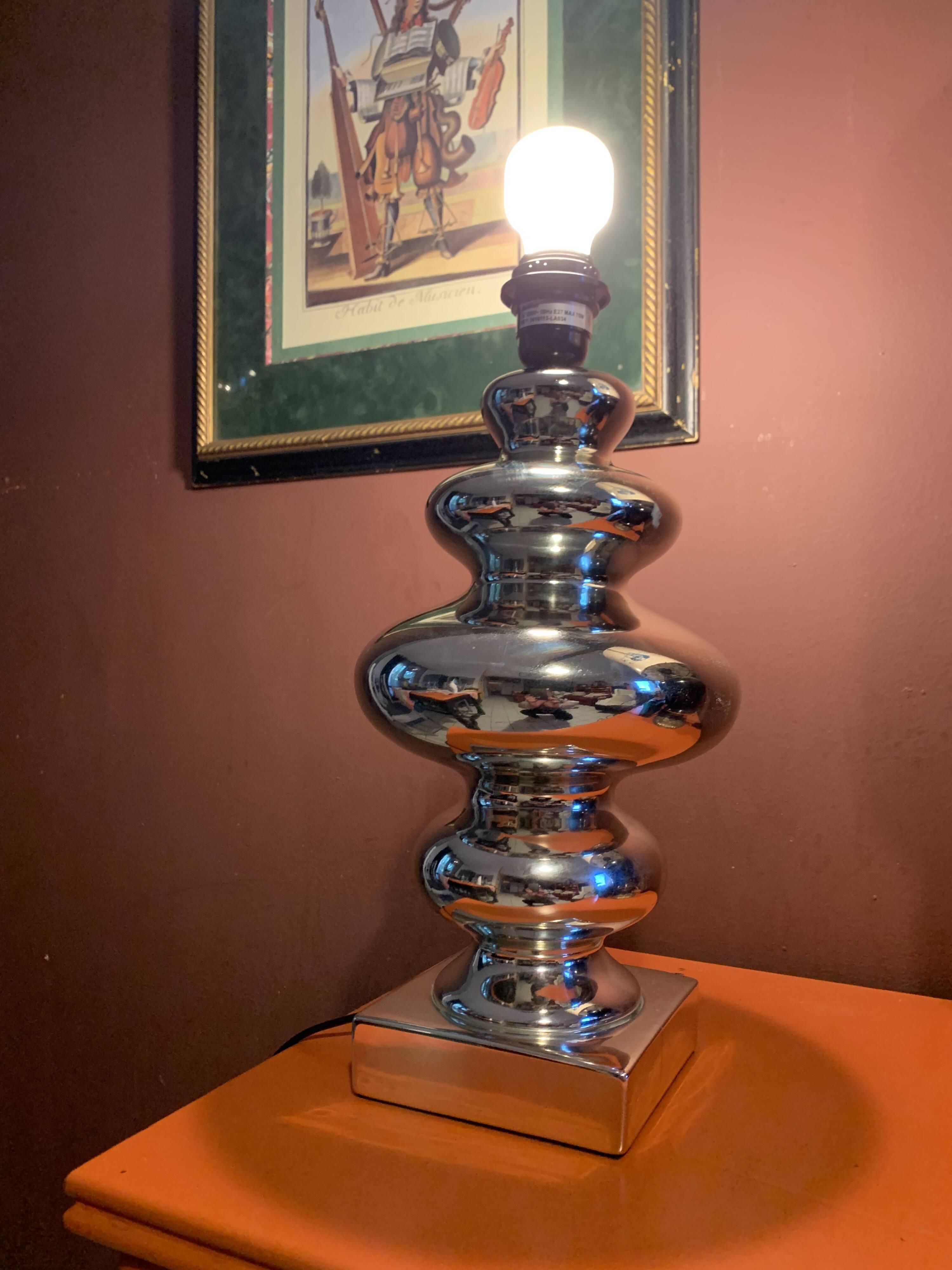 Creation Mathias 1970 modern table lamp in silver glass with lampshade