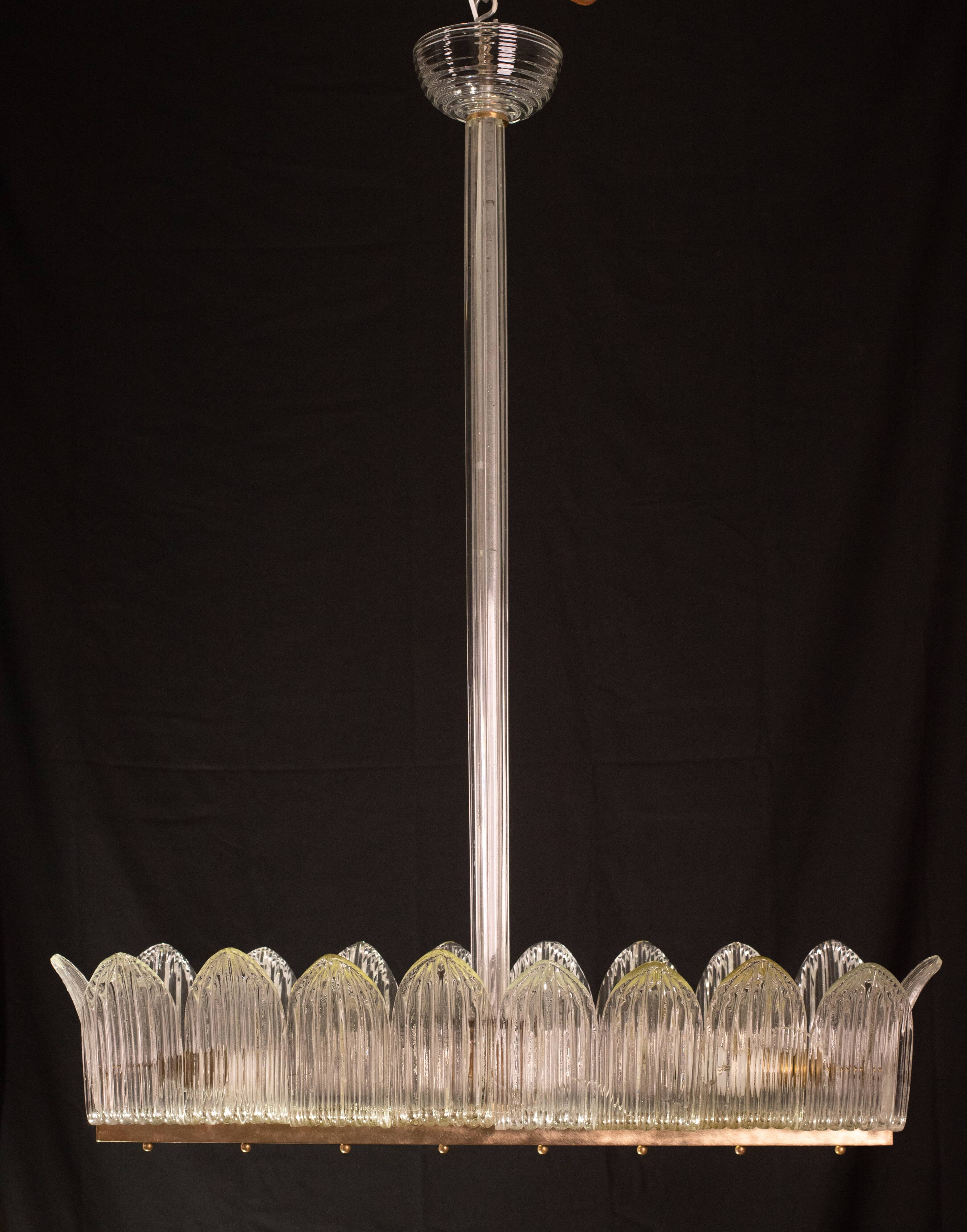 Luxury Large Size Art Decò Chandelier By Barovier e Toso, Murano Glass, 1940