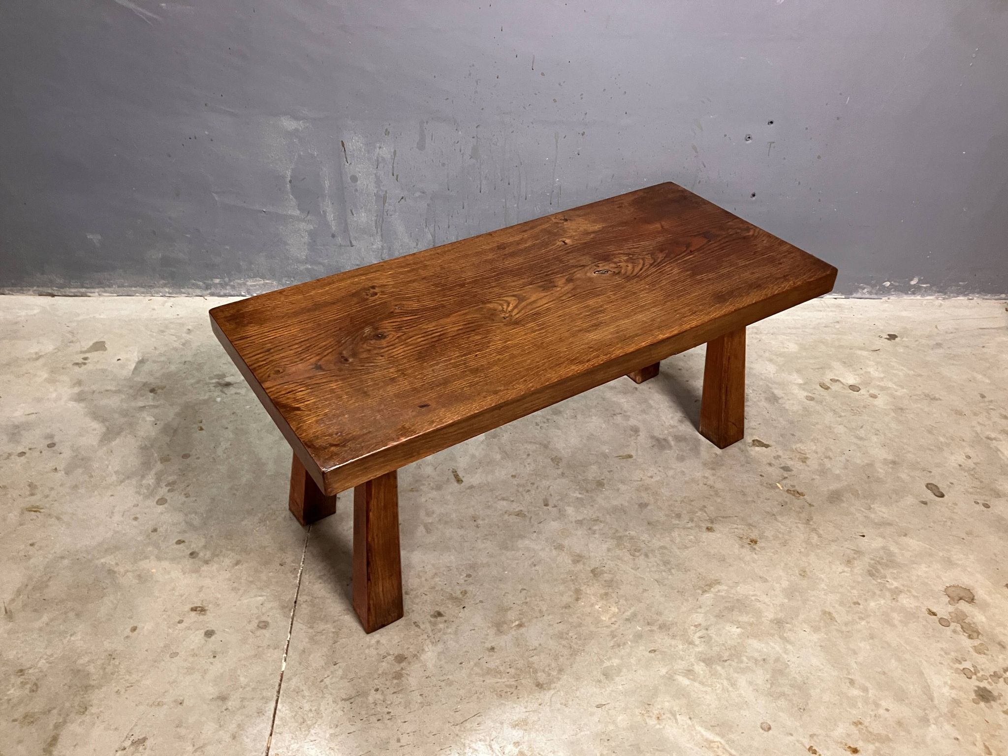 Table d'appoint brutaliste en chêne des années 70, table basse, banc