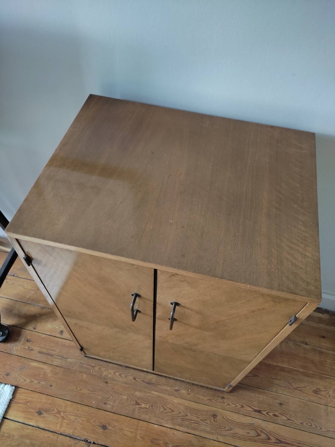 Vintage vinyl record cabinet/sideboard