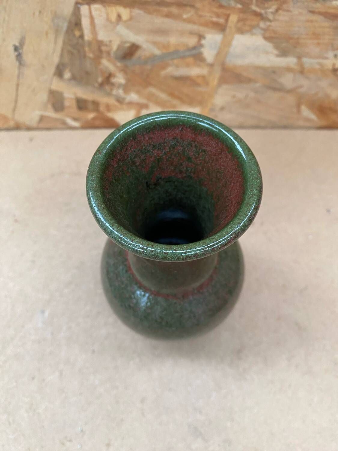 Old vase le cep green & red sandstone made in france vintage
