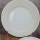 Assiettes Gien modernistes à pois dorés – lot de 9