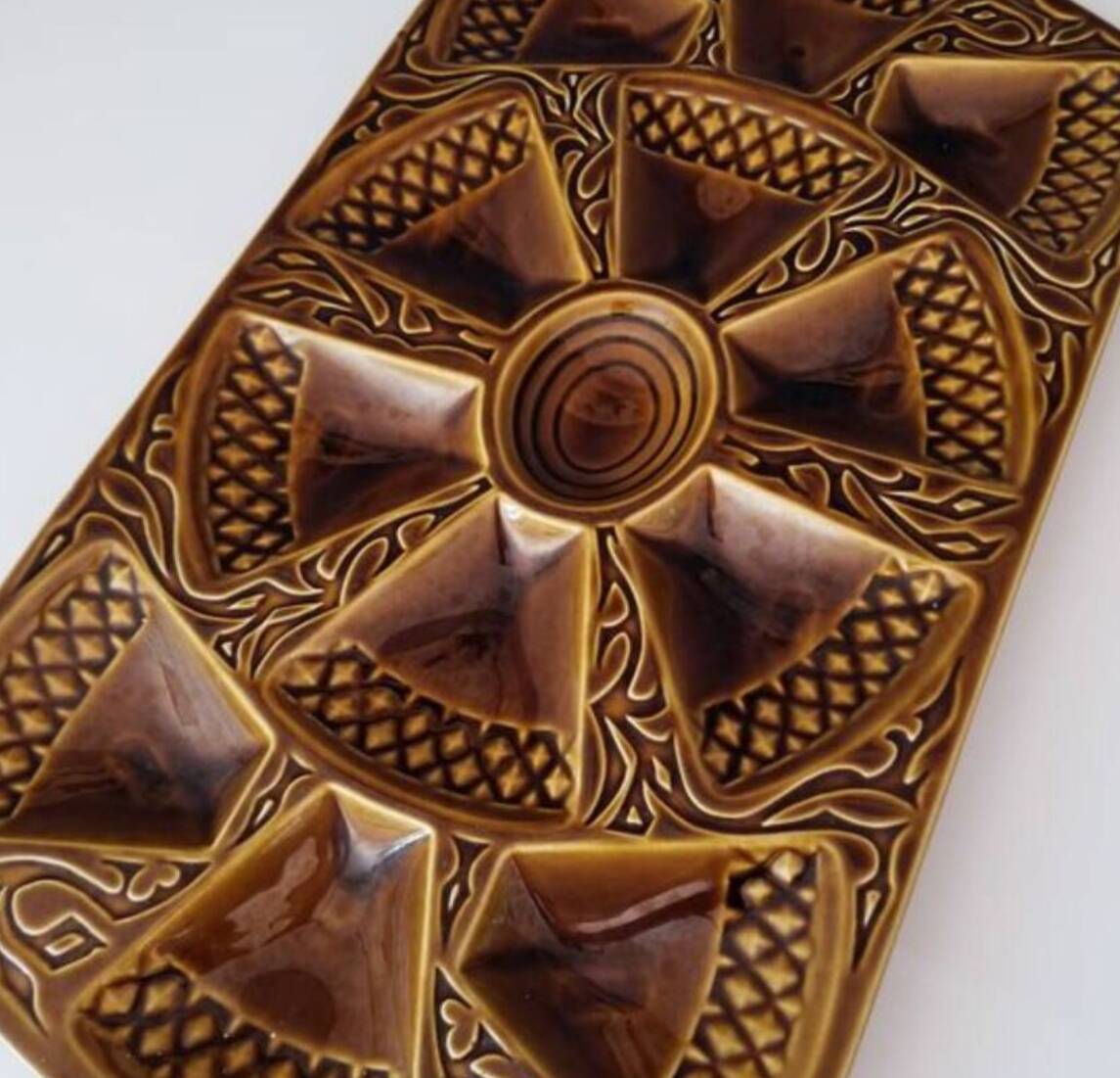 Oyster plate Digoin Sarguemines