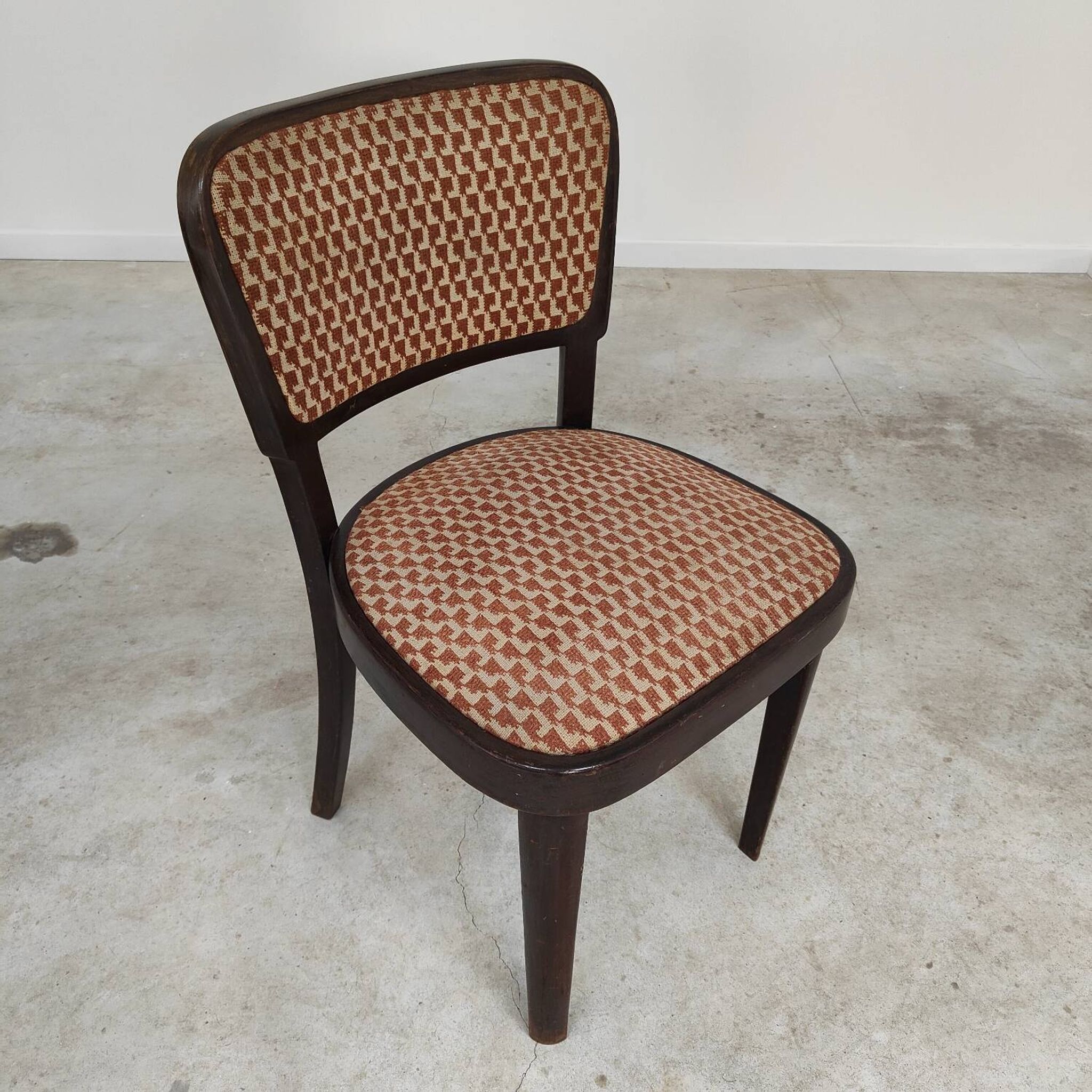Lot de 4 chaises Thonet art déco 1930, tissu et noyer