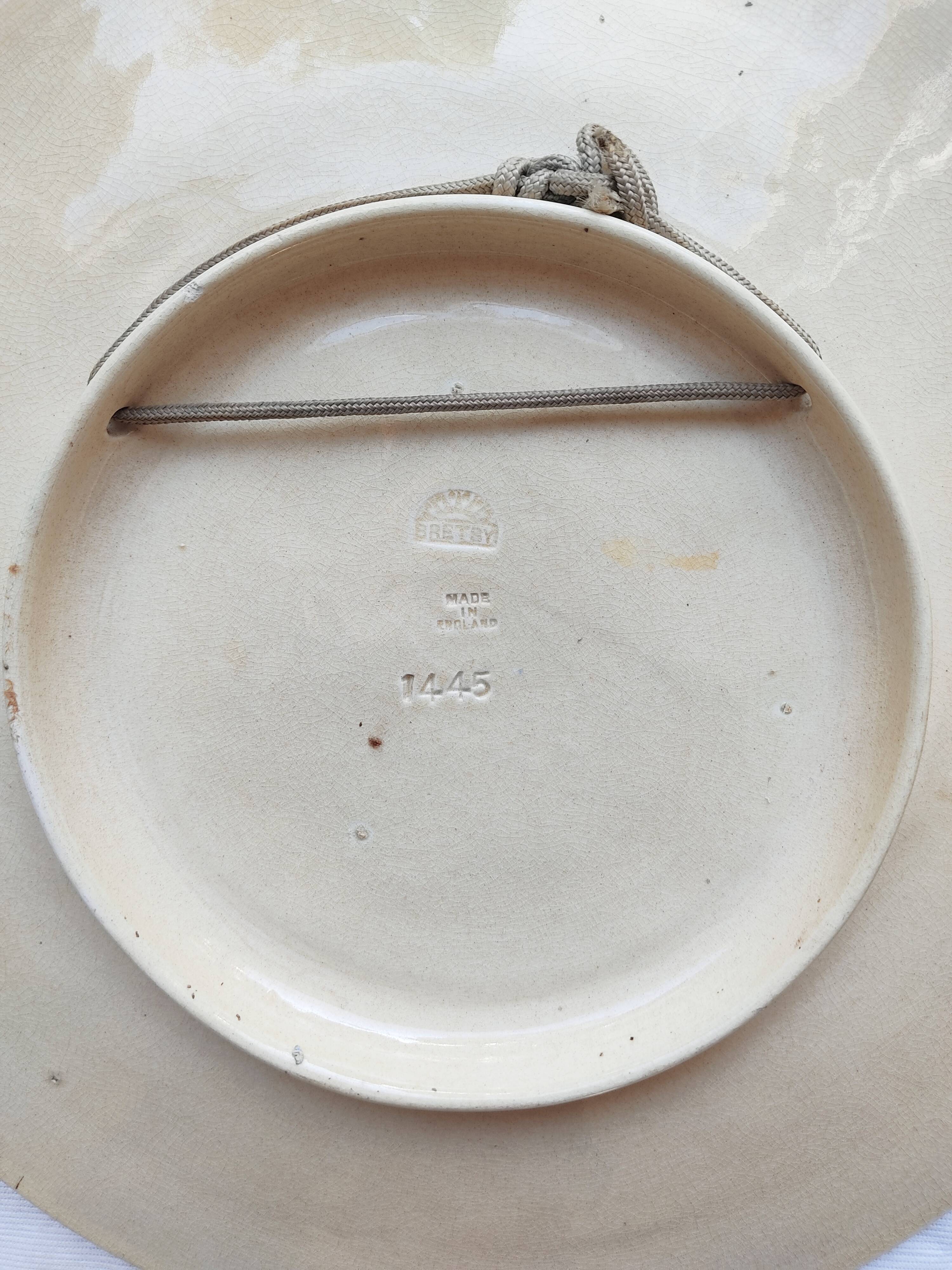 Flat decoration Geishas English earthenware Bretby