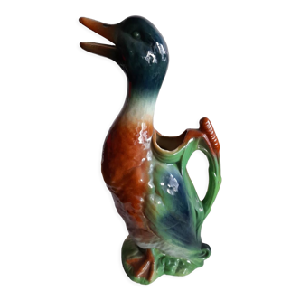 Water pitcher duck