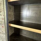 Bibliothèque /meuble de rangement en acier patiné et noire 1980