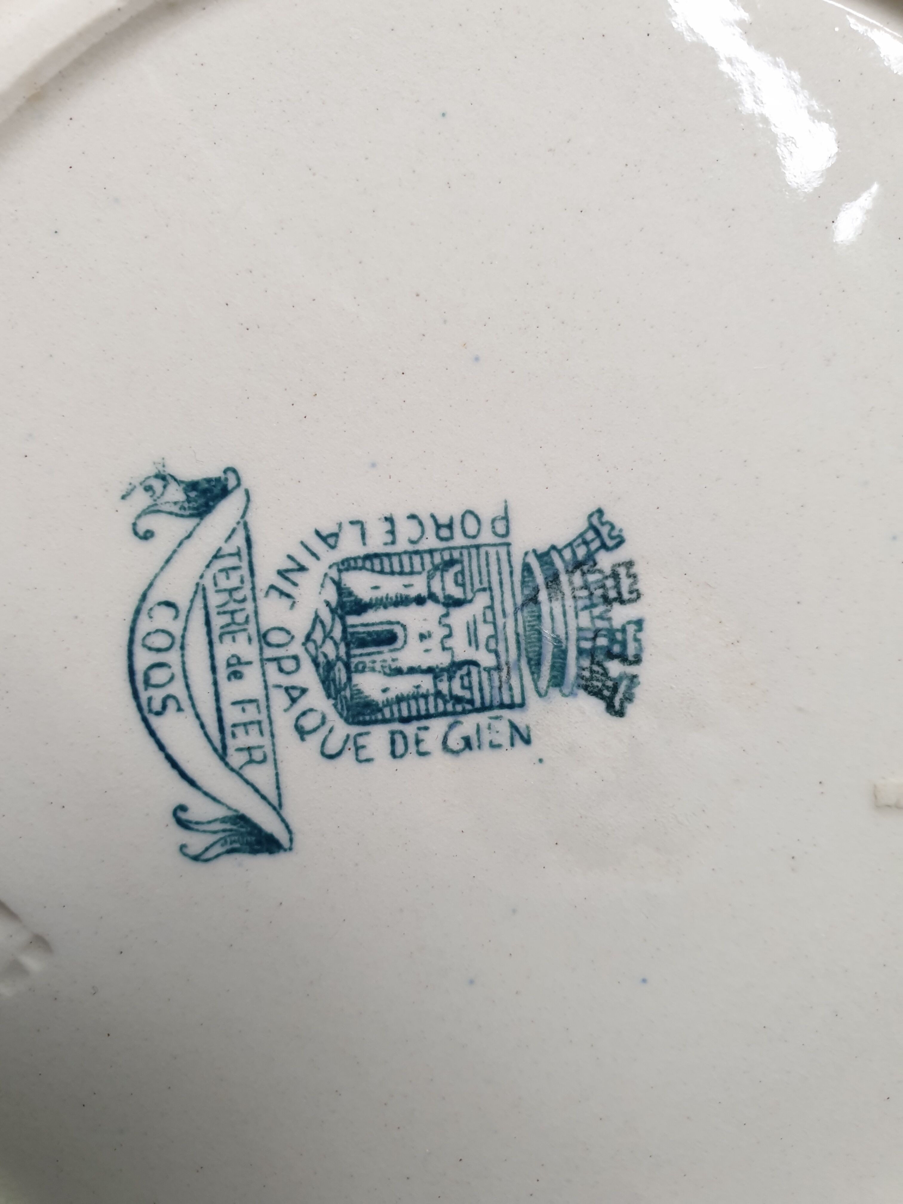 6 plates Gien Terre de Fer series "rooster"