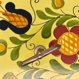 Cheese platter with floral handle