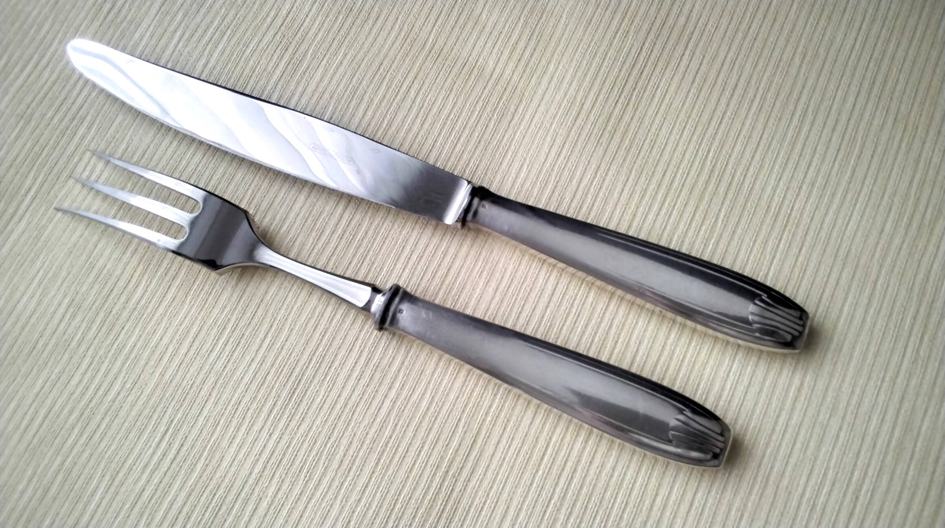 Apollonox Silver-Plated Metal Carving Set