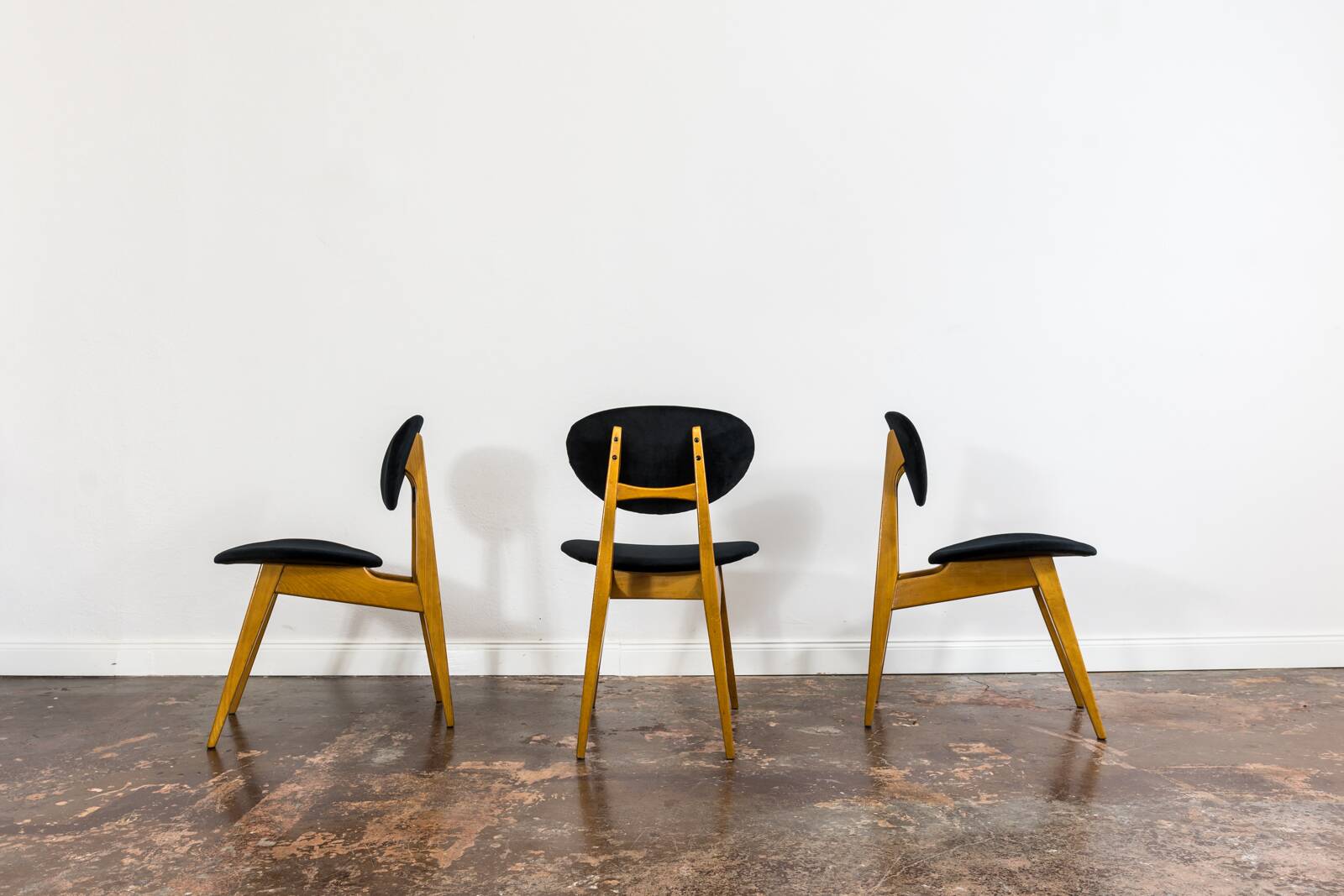 Mid-century chairs, GFM 22 by J. Kędziorek, Poland, 1960s, set of 3