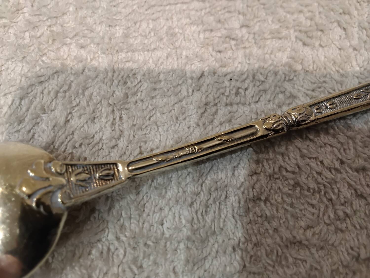 12 gold-plated metal moka spoons with Russian-style handles, 10.6 cm