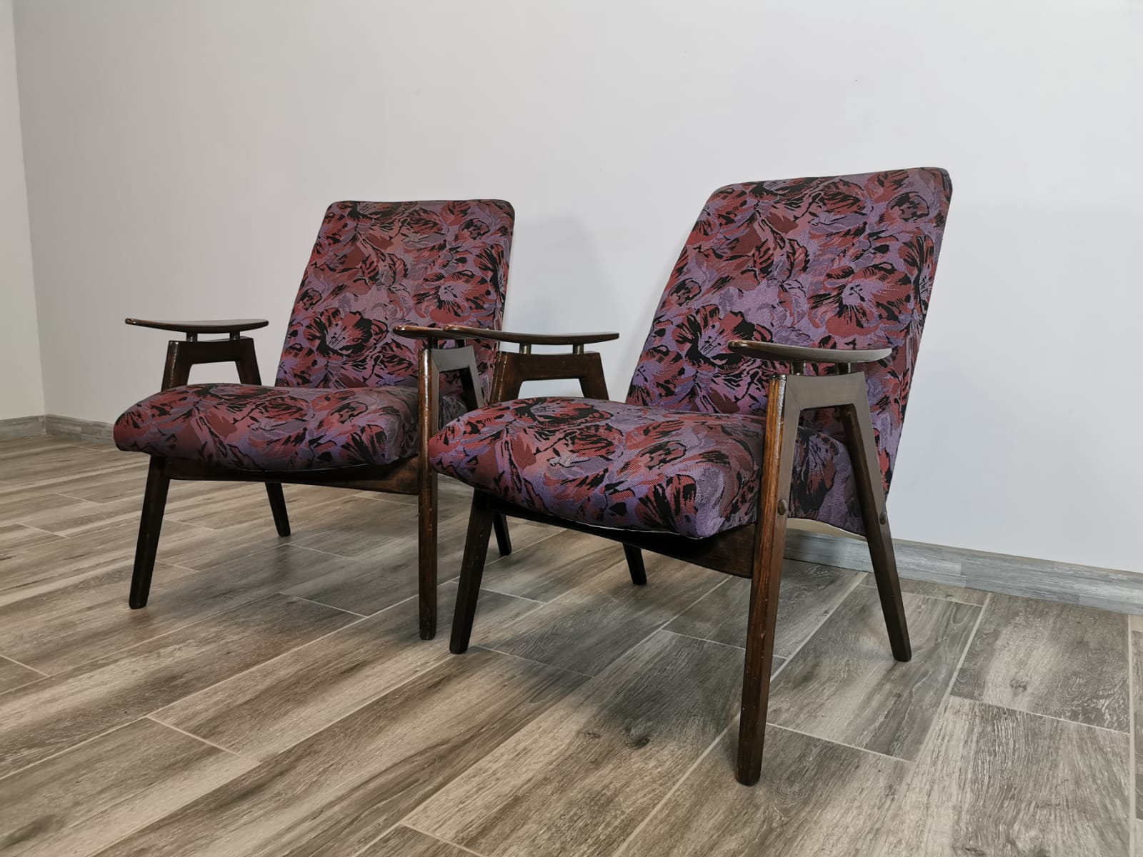 Vintage Armchairs from Tatra, Set of 2