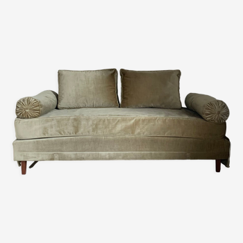 Sofa sofa bed daybed vintage lichen green