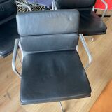 Fauteuil Softpad EA 208 de Charles et Ray Eames édition Vitra