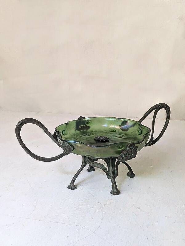 Art Nouveau cup in iridescent glass and bronze-style metal
