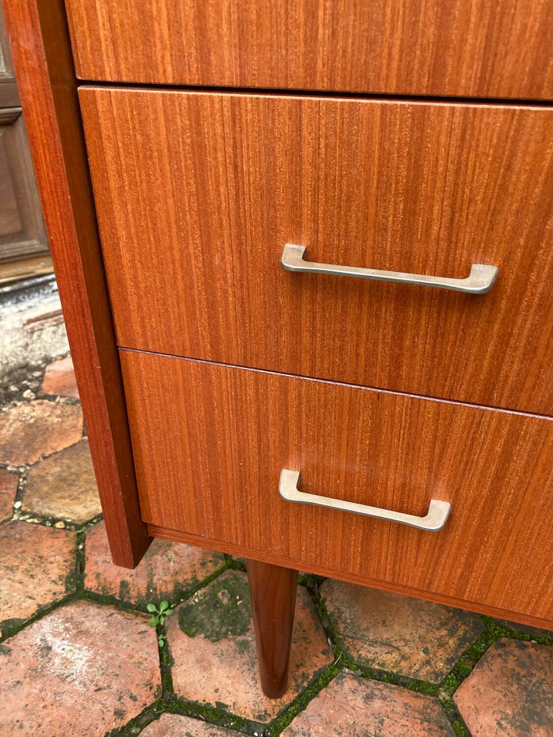 Vintage 1960s chest of drawers