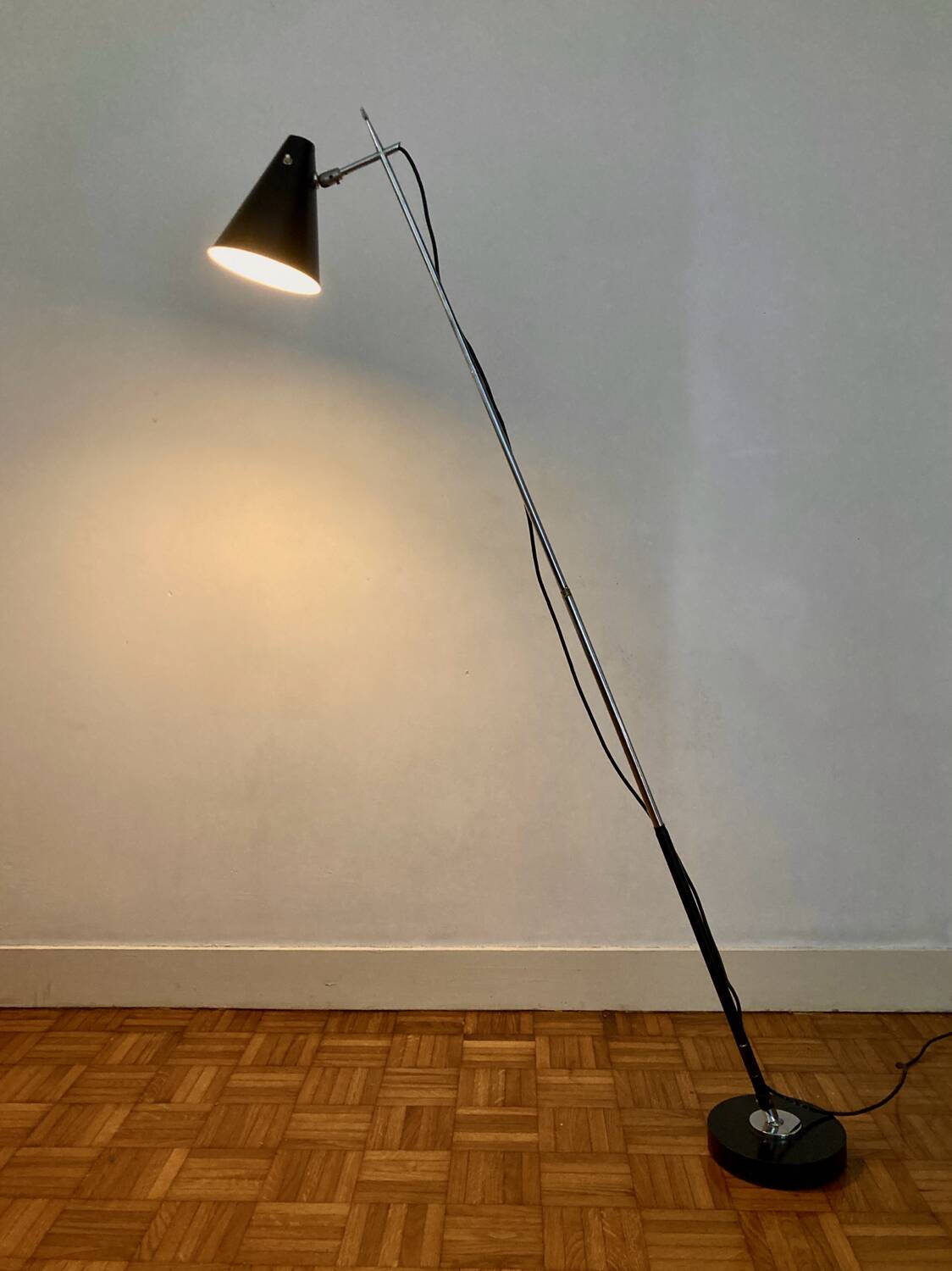 Extendable floor lamp O-Luce model 201