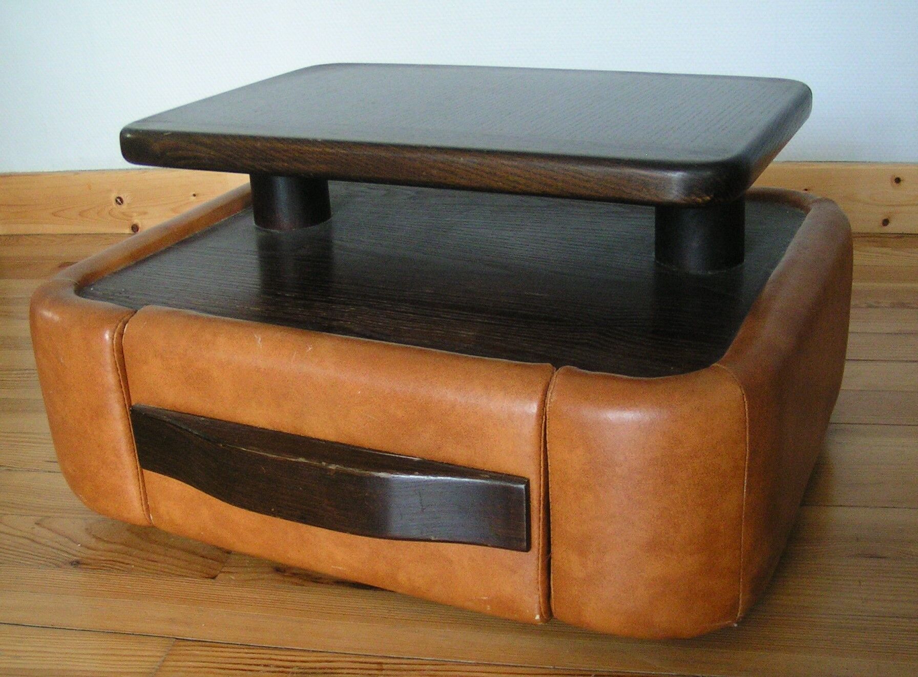 70s bedside