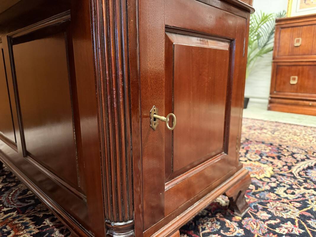 Classic English Mahogany Desk Partnerdesk