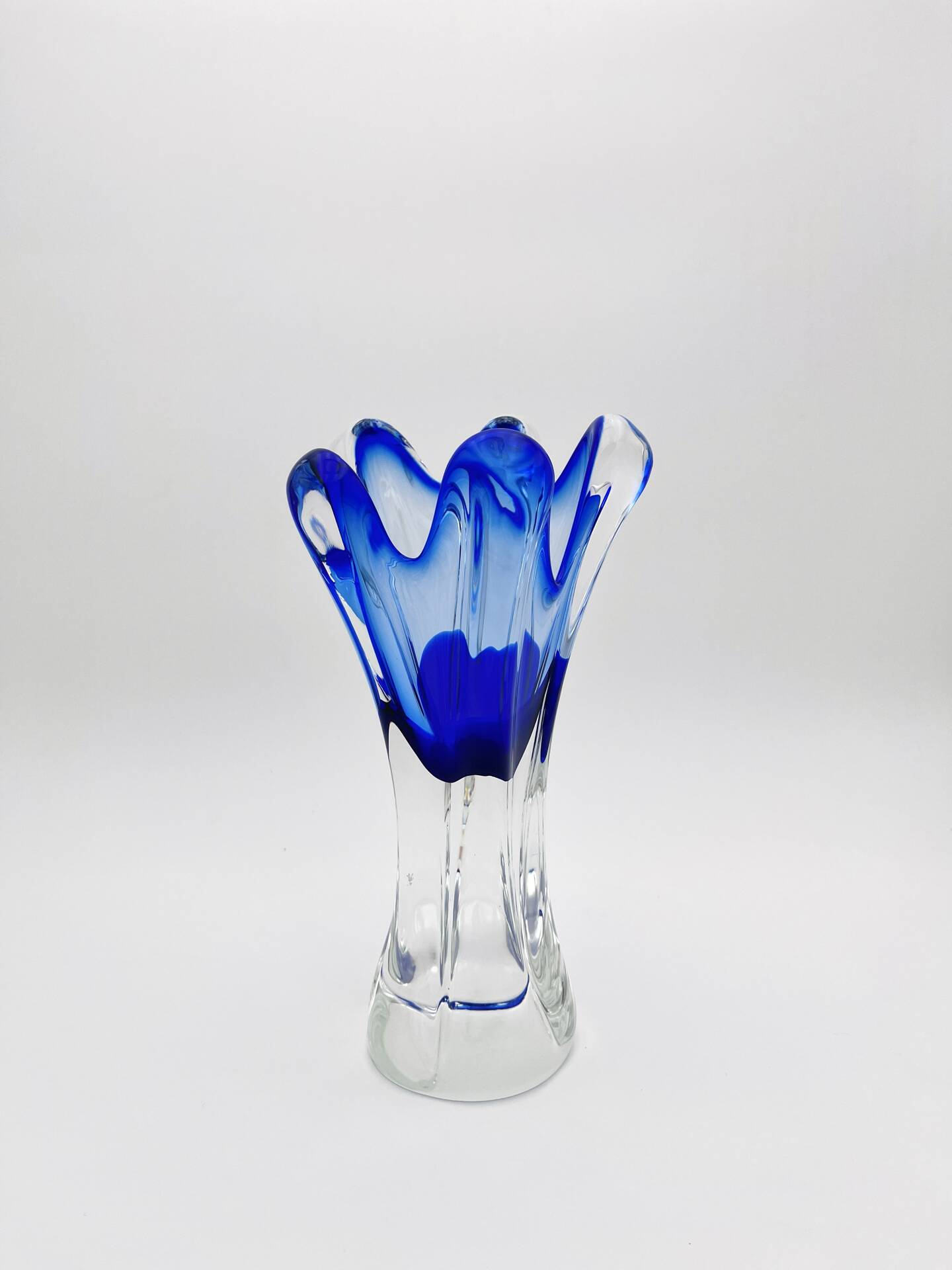 Sculptural vase - Josef Hospodka Chribska - Sommerso Blue - 1960