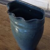 Stoneware cache pot