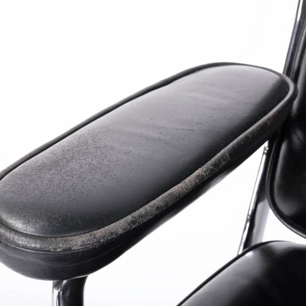 Lobby Chair by Vitra in 1984, design by Charles and Ray Eames.