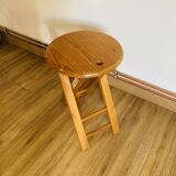Round folding stool