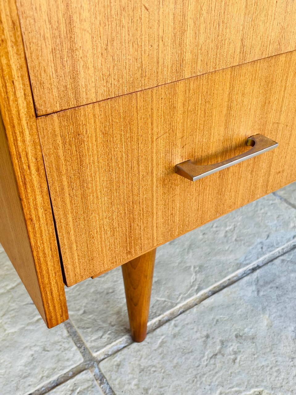 Vintage chest of drawers with 4 drawers by Capelle, circa 1960s.