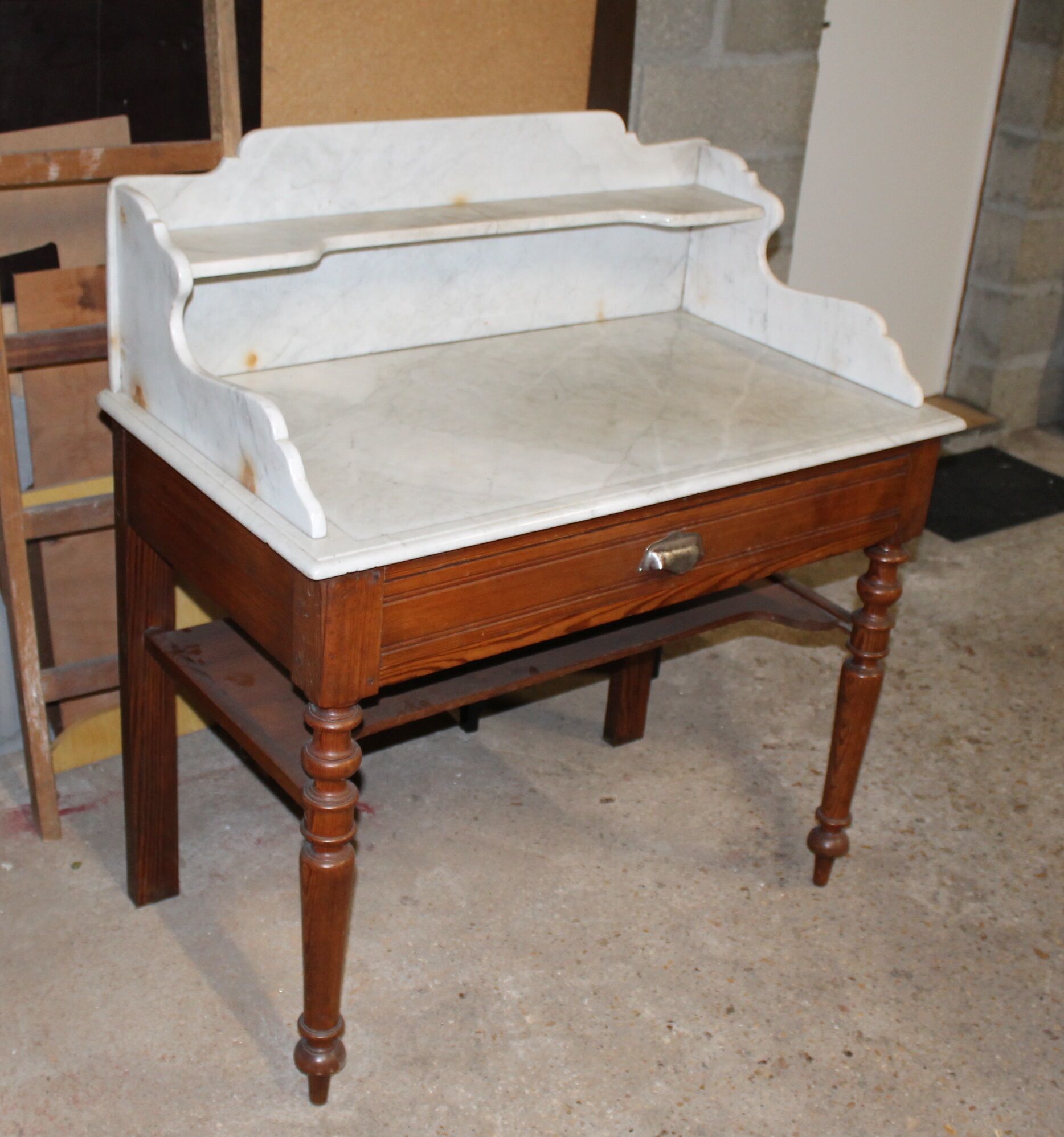 Table dessus en marbre