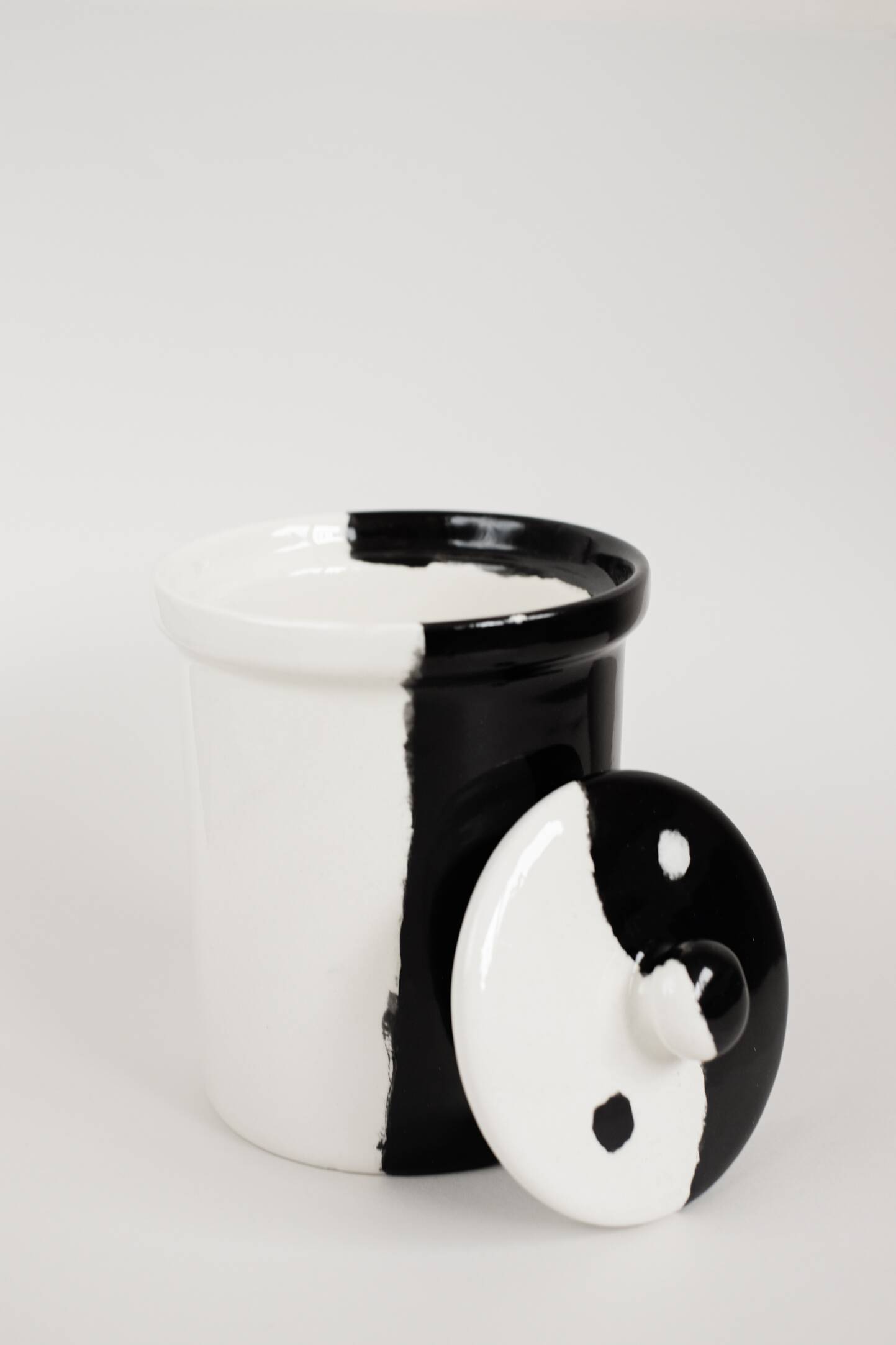 Pot en céramique fait main Ying-Yang