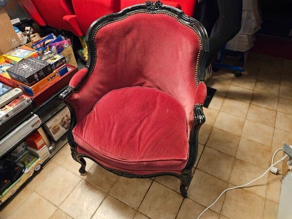 Fauteuil bergère style Louis XV / Baroque – Velours rouge et bois noir