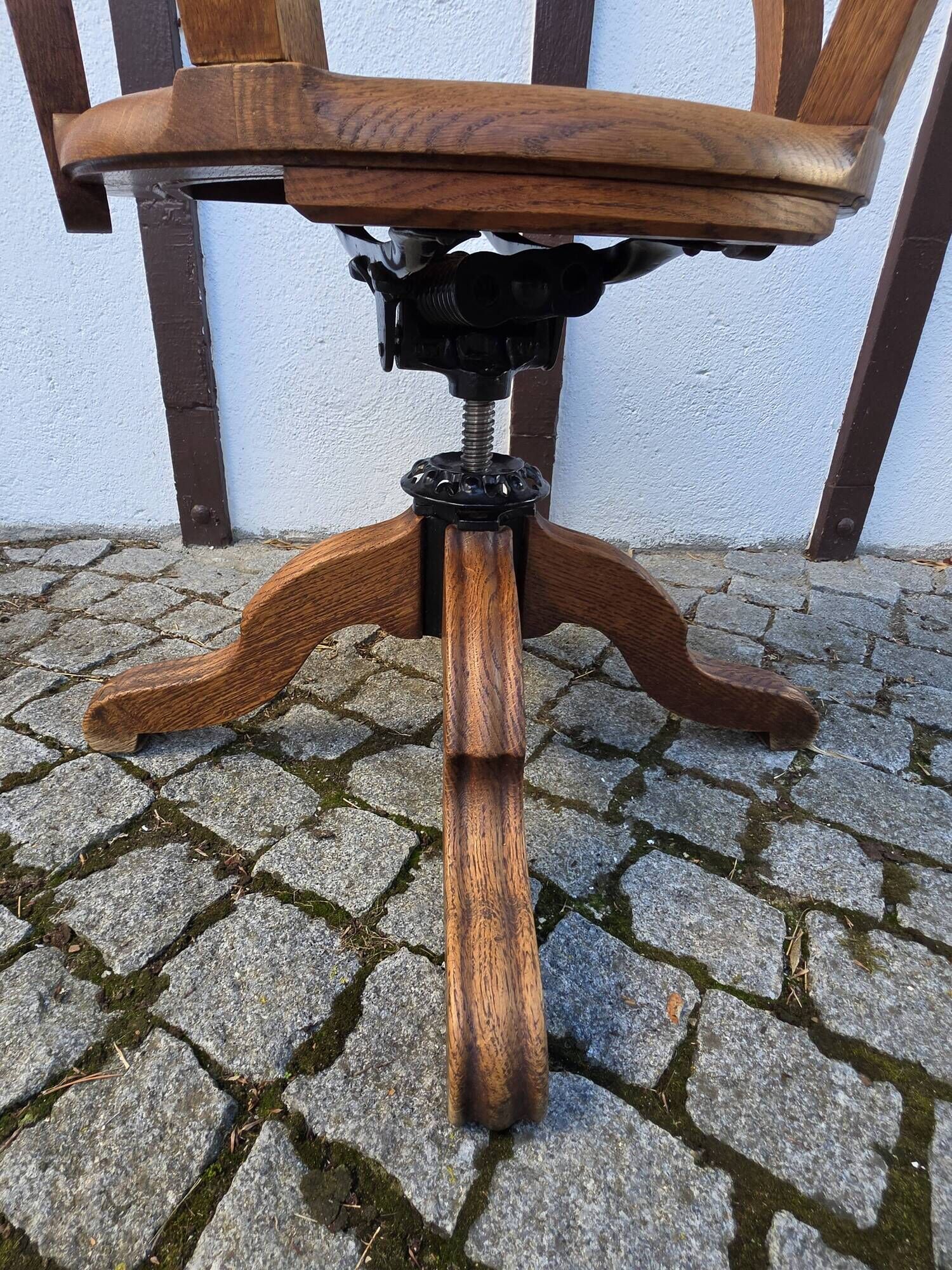 Victorian oak swivel armchair