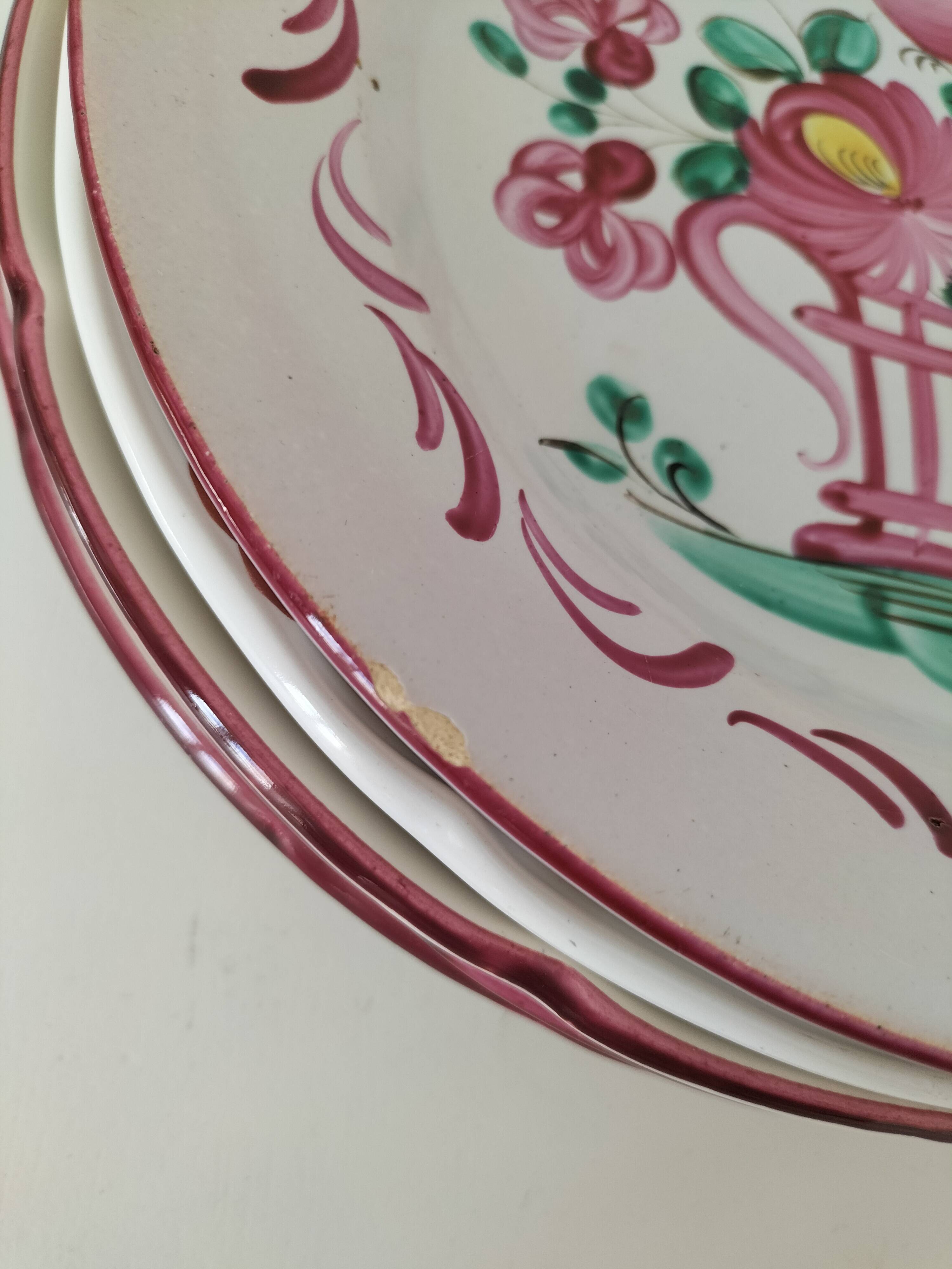 Set of 6 plates with birds and roosters.