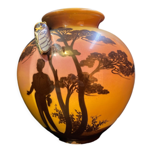 Vase en faïence cigale