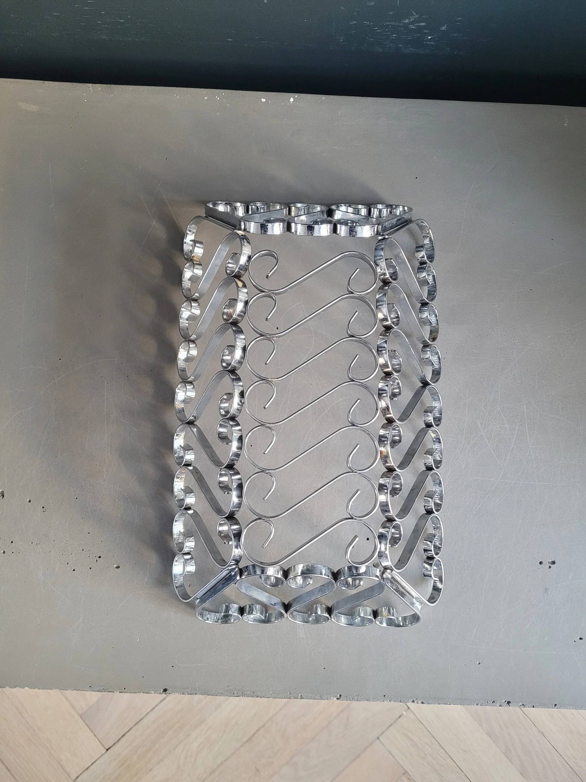 Vintage bread basket in forged chrome-plated metal