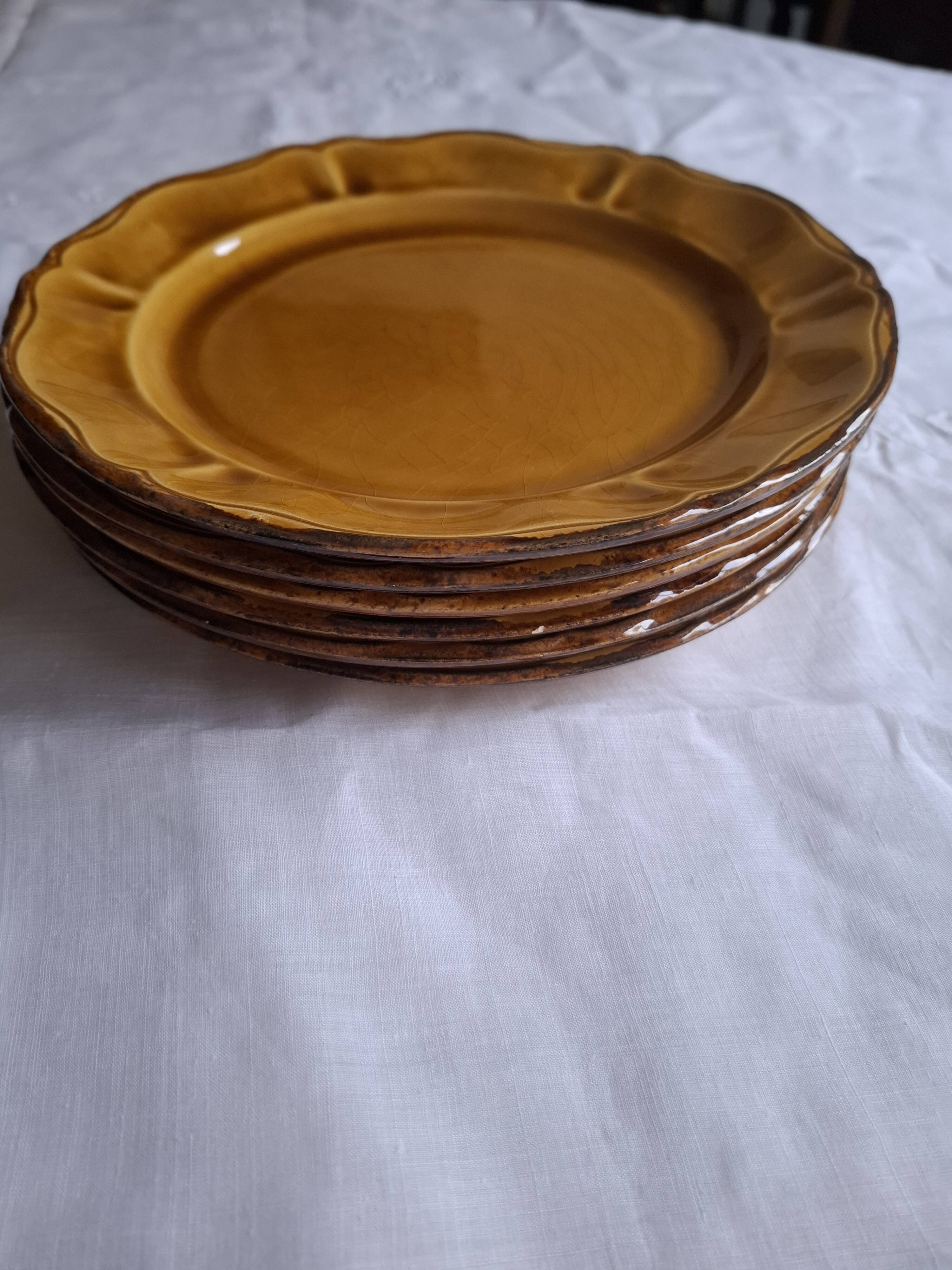 6 ochre earthenware plates from Haute Provence