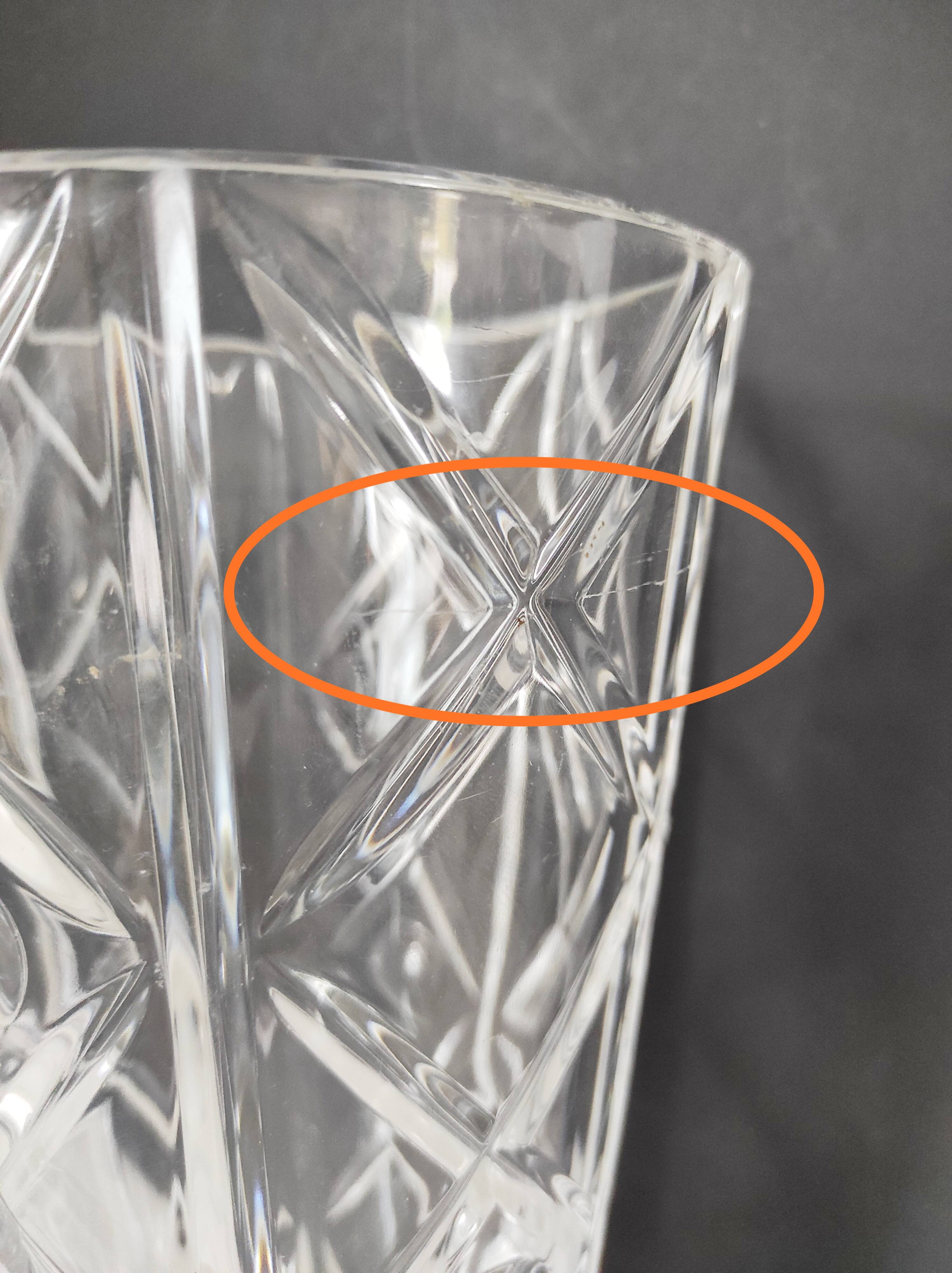 Crystal vase with lozenge decoration, 25.5 cm