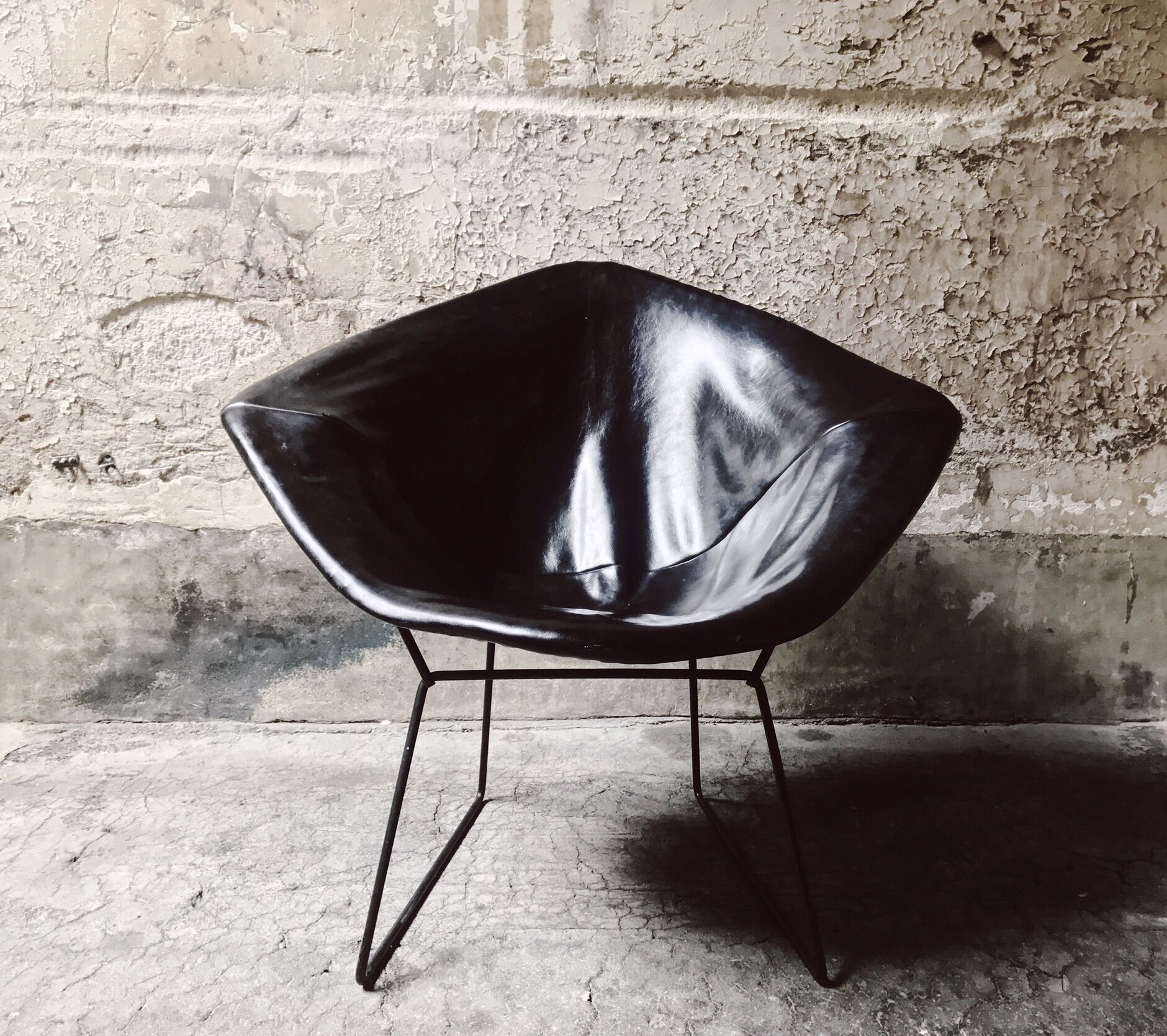 Armchair Diamond leather of Harry Bertoia for Knoll 1970