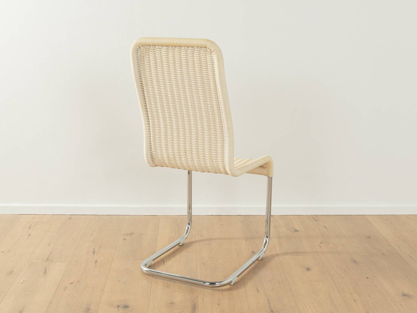 2x B25 Cantilever Chairs Tecta