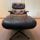 Fauteuil Lounge Chair & Ottoman de Charles Eames