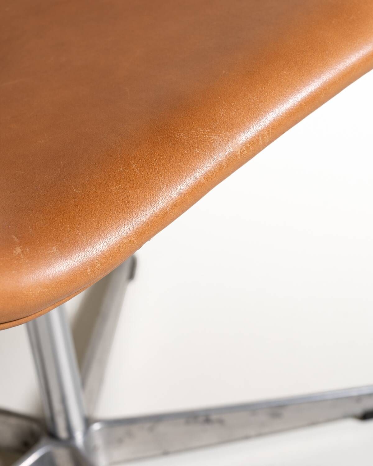 “Oxford” chairs by Arne Jacobsen for Fritz Hansen, 1969