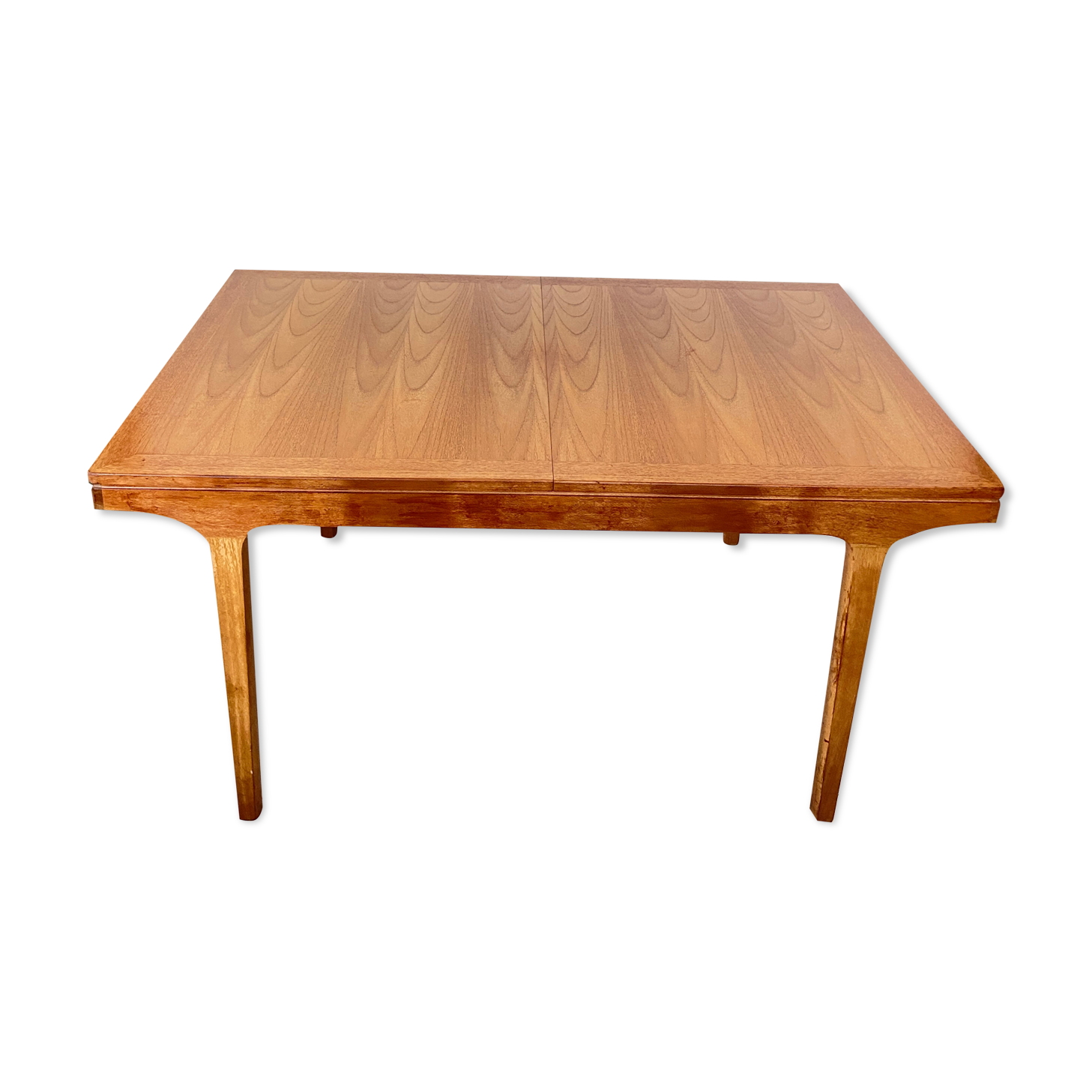 Extendable dining table in NATHAN teak