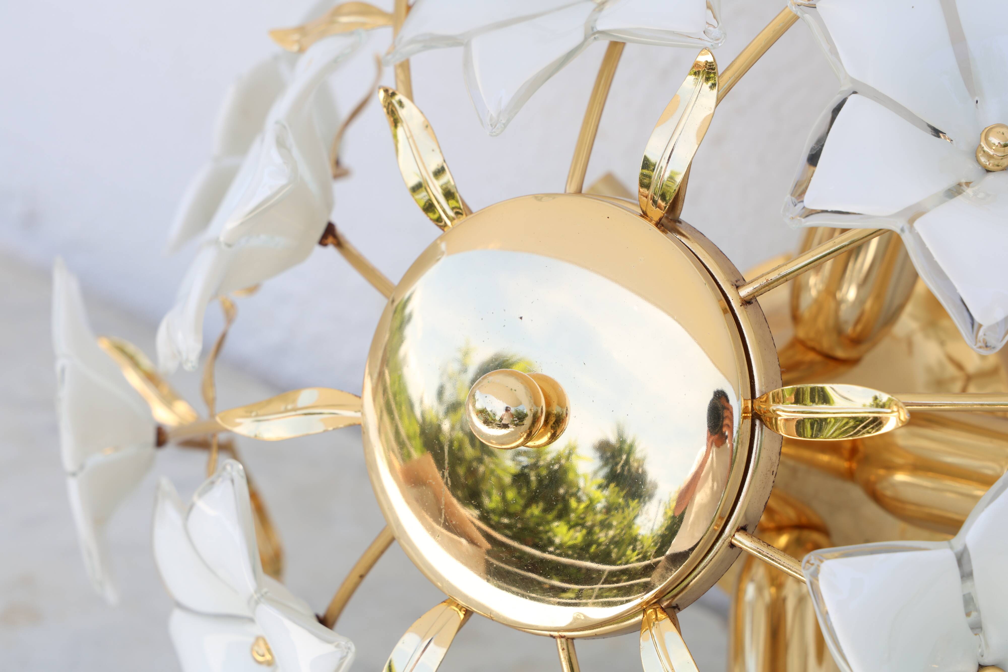 Grace Kelly, Delicious Murano Ceiling Light White Flowers, 1980