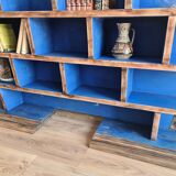 Trapezoidal shelf with solid wood art deco lockers