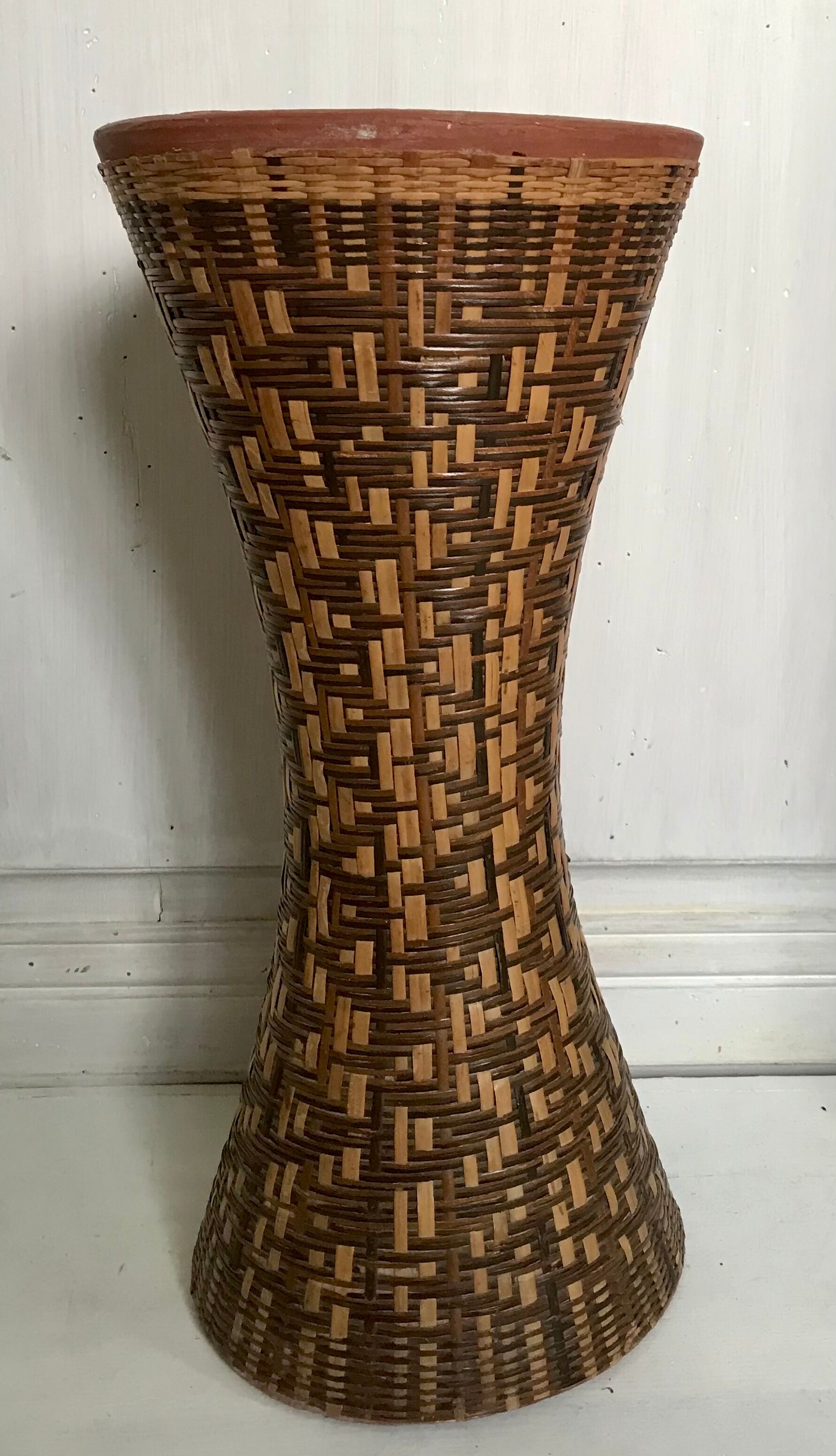 Diabolo vase in braided rattan 40cm