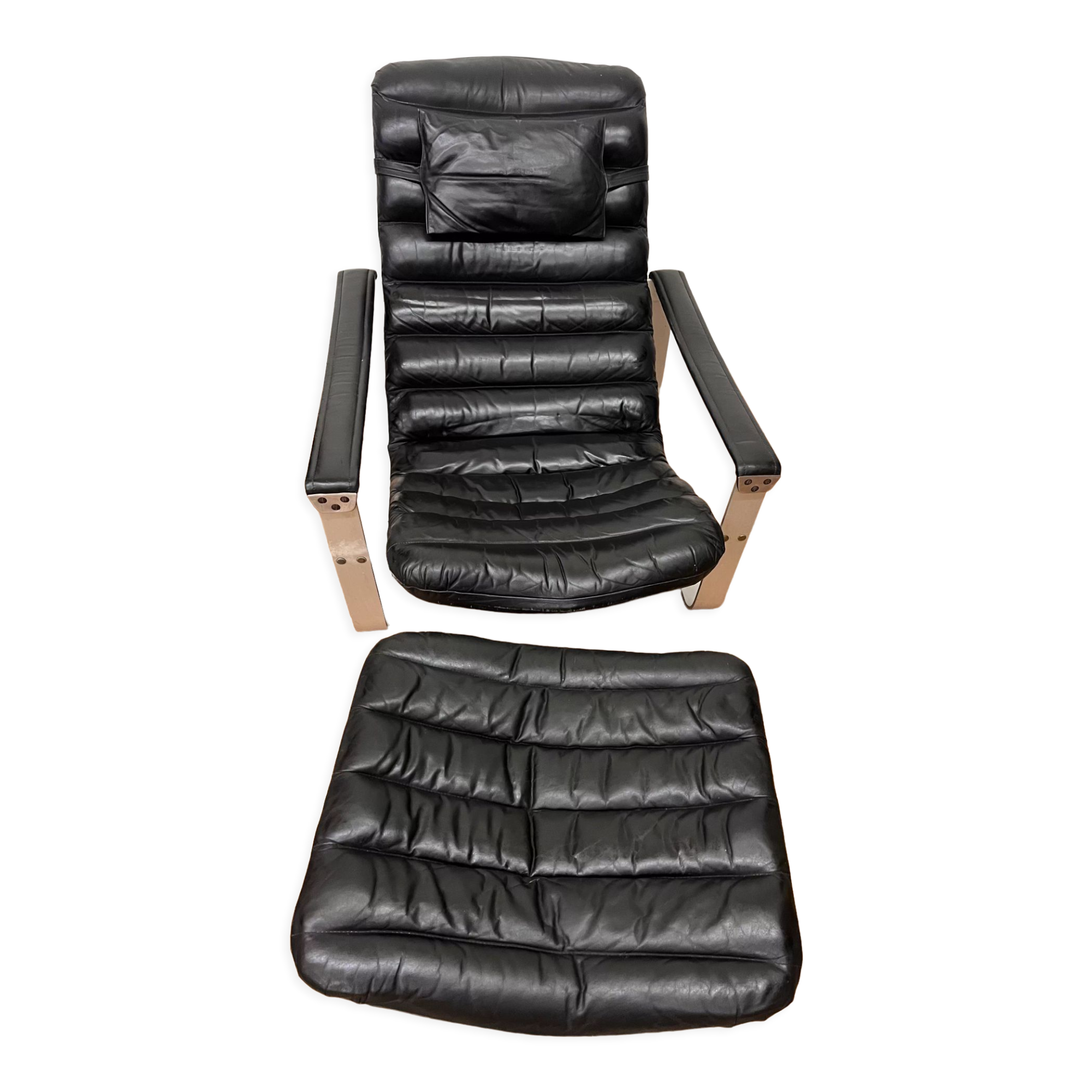 Pulkka armchair by ilmaria lappalainen