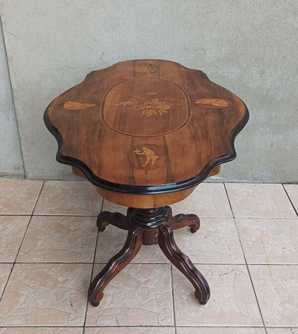 Table violon Napoléon III en ronce de noyer