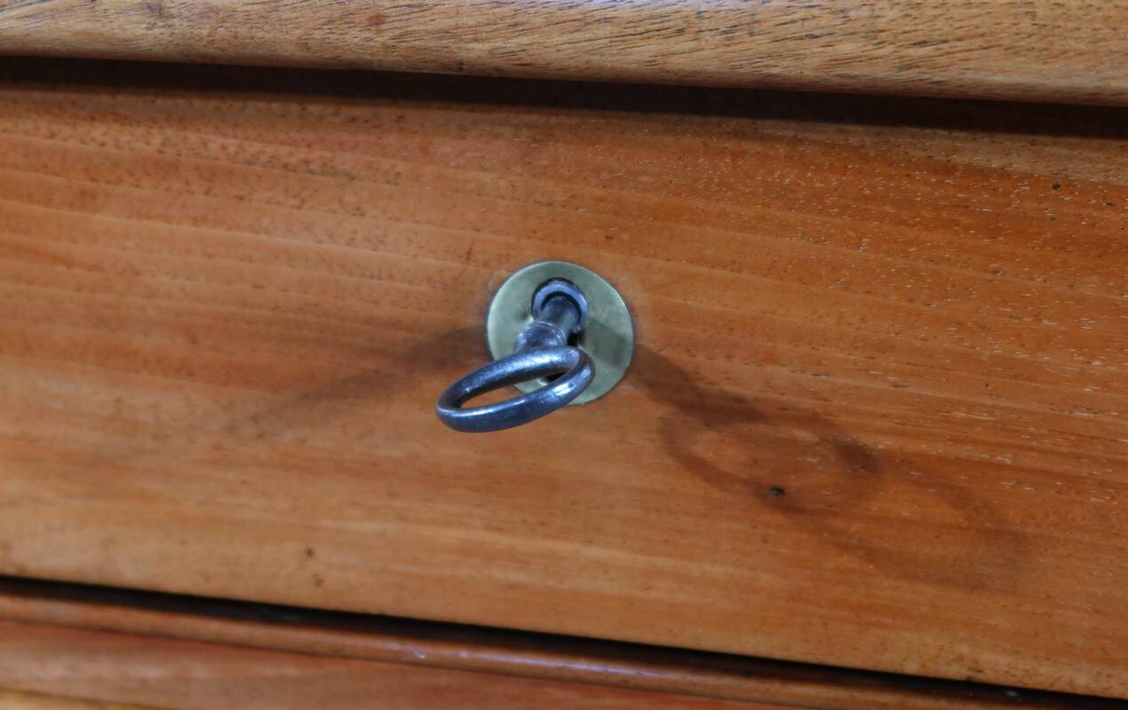 Walnut Chest of Drawers, Restoration Period – 1st Part 19th