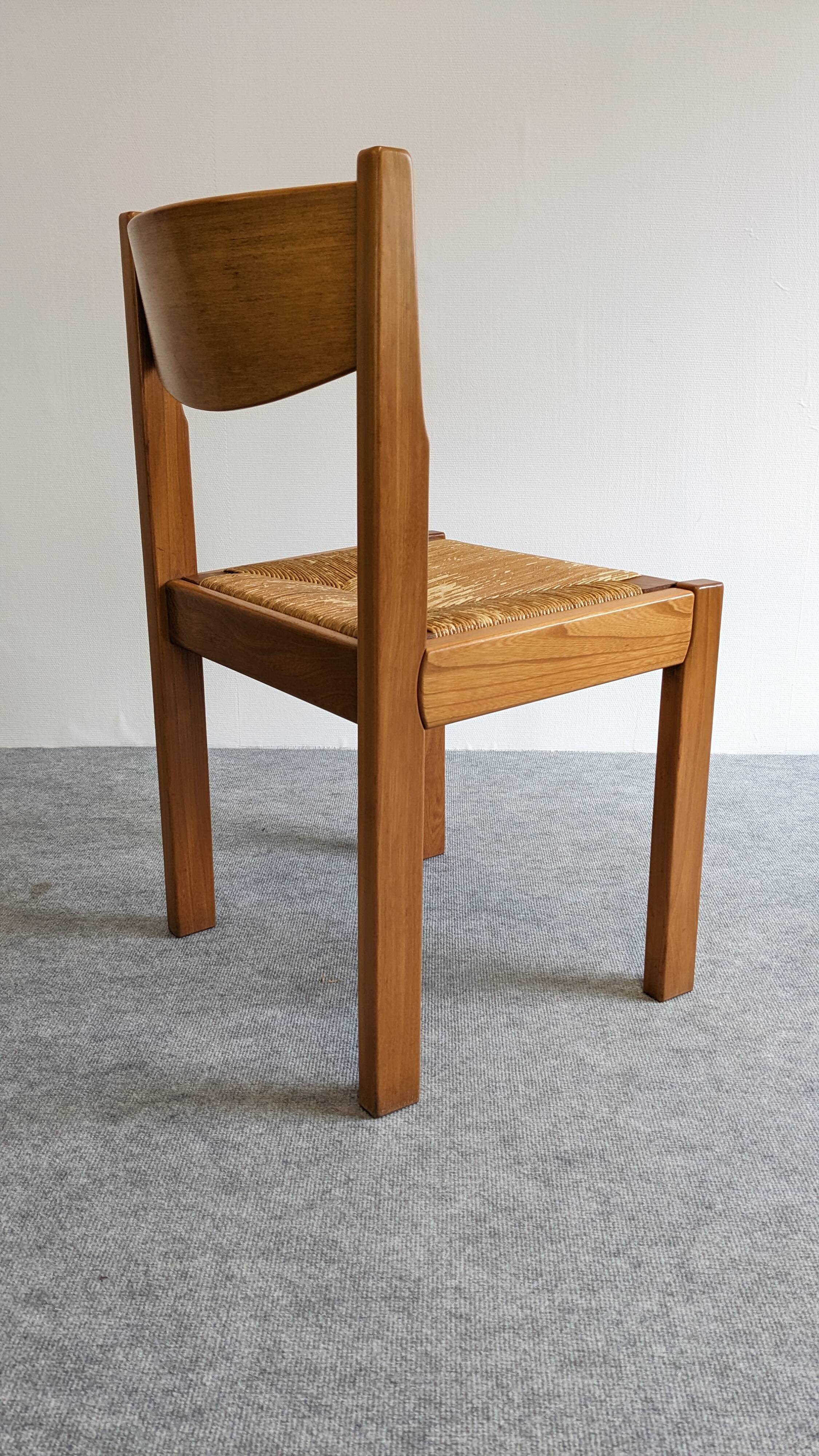 Série de 6 chaises paillées Maison Regain en orme massif, années 70-80